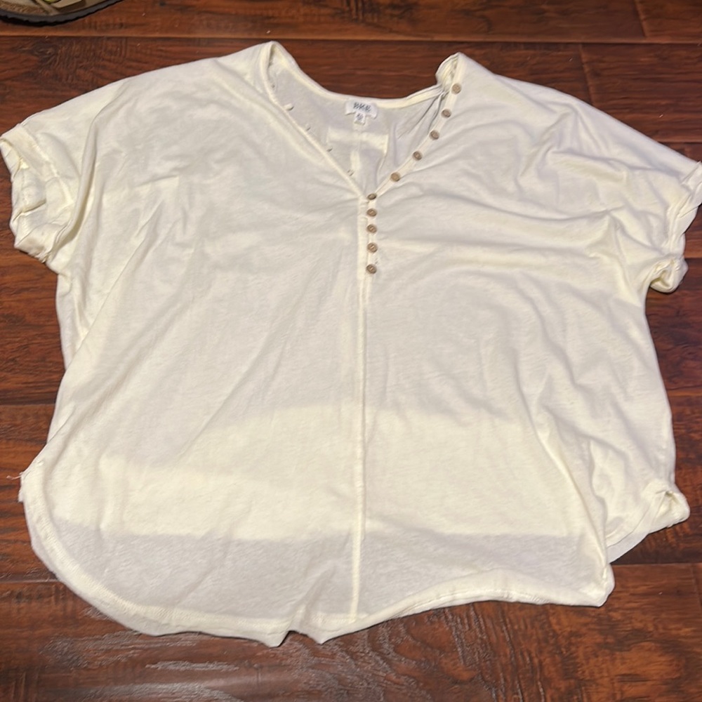 Bke buckle white button top